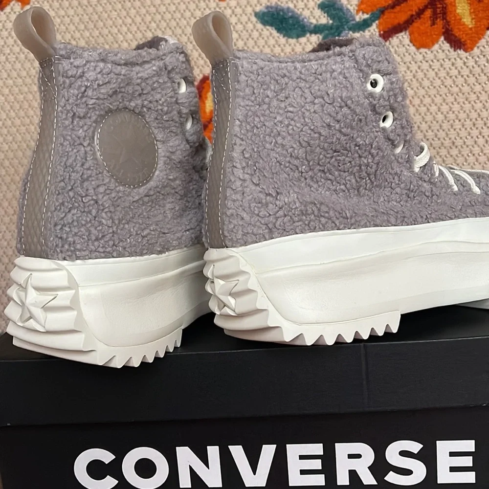 Converse 172202C
RUN STAR HIKE HI
VAPOR MAUVENECHETNIOLET ORE
Men’s platforms - Picture 15 of 16